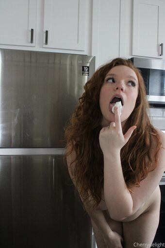 Cherry Delight Nøgen Lækager OnlyFans Foto 4