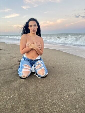 cherry_jay2 Nøgen Lækager OnlyFans Foto 4