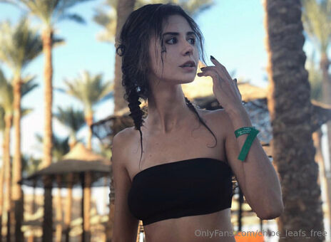 chloe_leafs_free