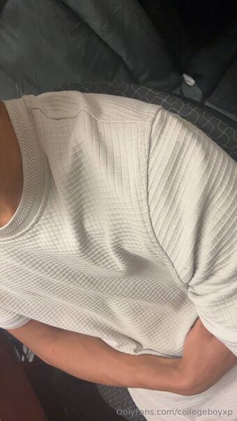collegeboyxp Nøgen Lækager OnlyFans Foto 2