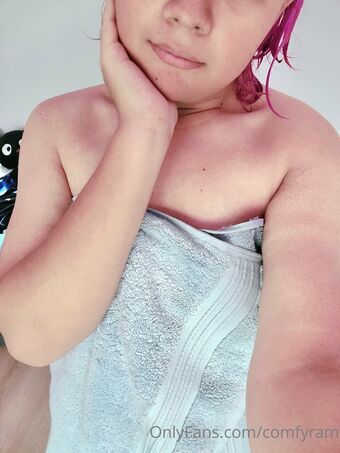 comfyram Nøgen Lækager OnlyFans Foto 4