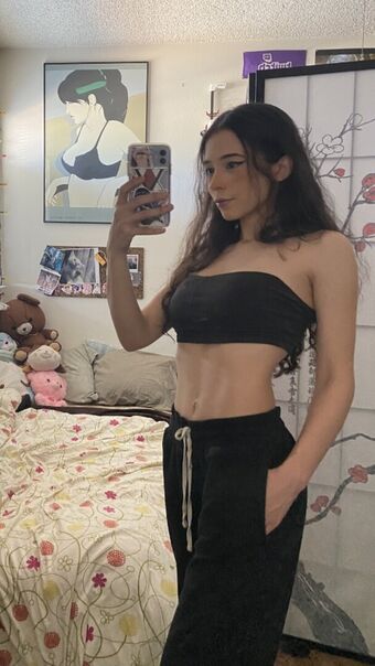 ConfusingQT Nøgen Lækager OnlyFans Foto 33