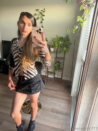Cosmic Nøgen Lækager OnlyFans Foto 13