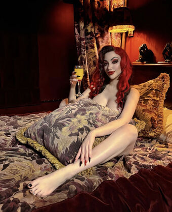 Dani-divine