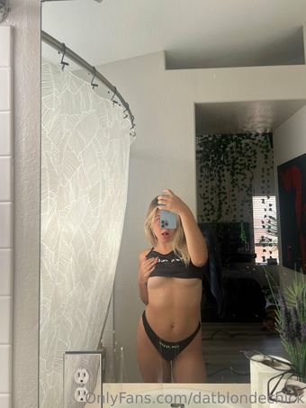 datblondechick Nøgen Lækager OnlyFans Foto 16