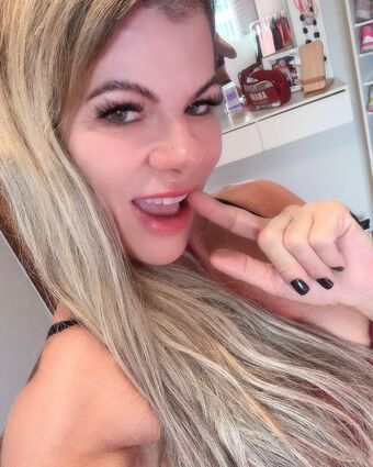 Debora Domingues
