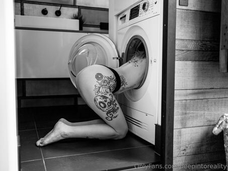 deepintoreality Nøgen Lækager OnlyFans Foto 5