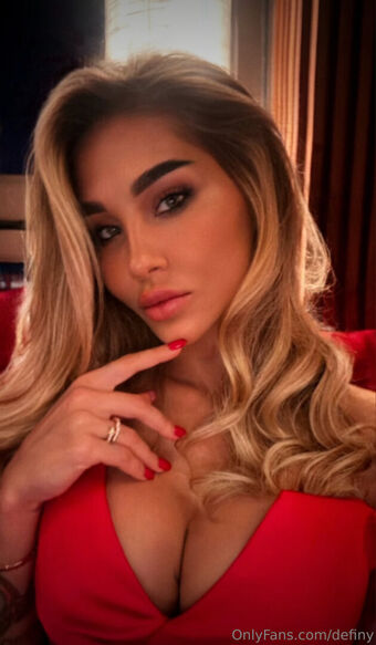 definy Nøgen Lækager OnlyFans Foto 4