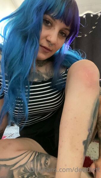 devi0lett Nøgen Lækager OnlyFans Foto 10