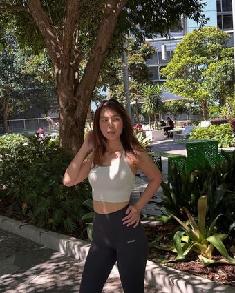 Devytha Maharani Nøgen Lækager OnlyFans Foto 15