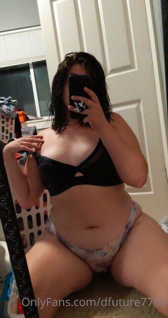 dfuture7786 Nøgen Lækager OnlyFans Foto 1