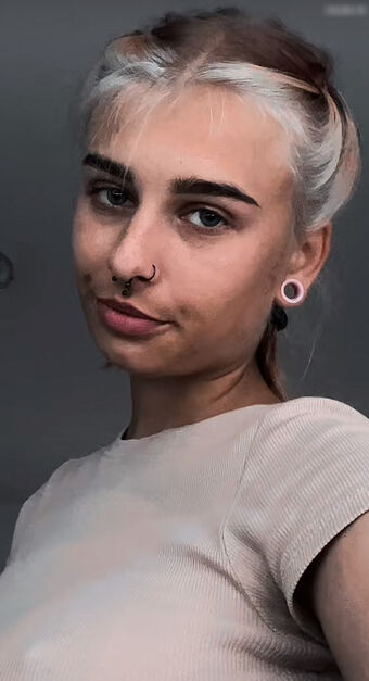 Dina Nøgen Lækager OnlyFans Foto 35