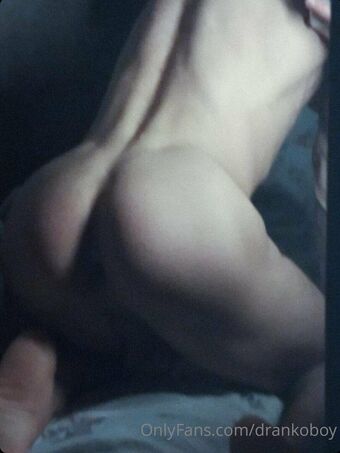 drankoboy Nøgen Lækager OnlyFans Foto 3
