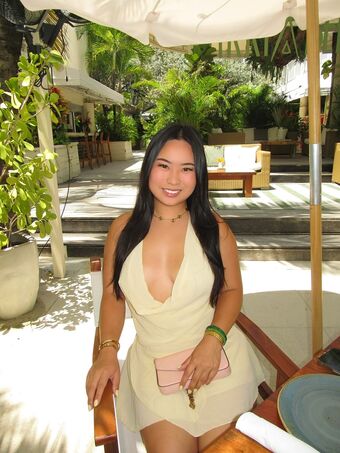 Elizabeth Vy Nøgen Lækager OnlyFans Foto 59
