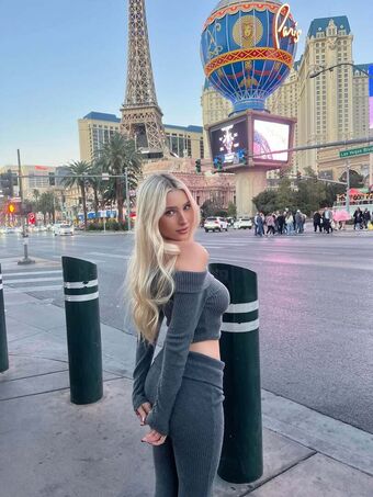 Ella Netzer Nøgen Lækager OnlyFans Foto 175