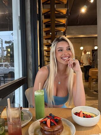 Ella Netzer Nøgen Lækager OnlyFans Foto 179