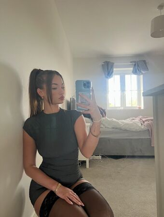 Ella Read Nøgen Lækager OnlyFans Foto 1