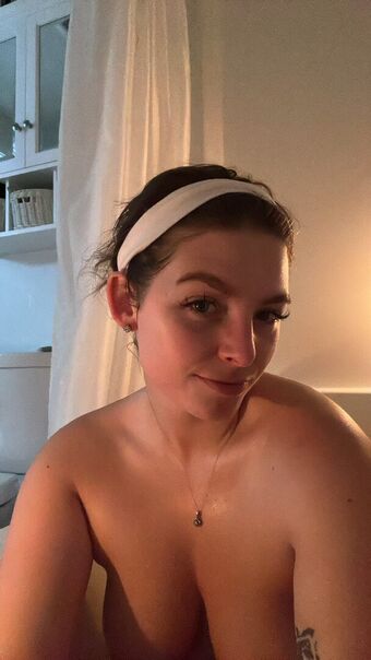 Ellaleeblossom