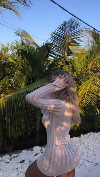 Elly A Nøgen Lækager OnlyFans Foto 3