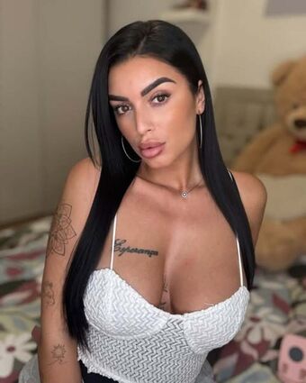 Elo Guerrar Nøgen Lækager OnlyFans Foto 2