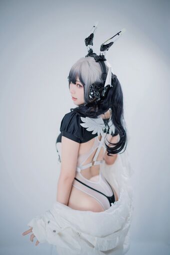Ely Cosplay