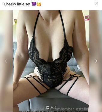 Ember Estella Nøgen Lækager OnlyFans Foto 3