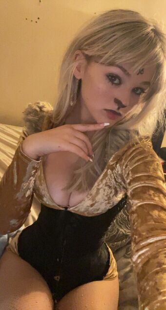 Ember Vail Nøgen Lækager OnlyFans Foto 11