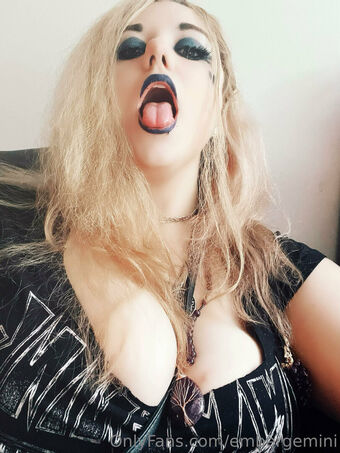 embergemini Nøgen Lækager OnlyFans Foto 31