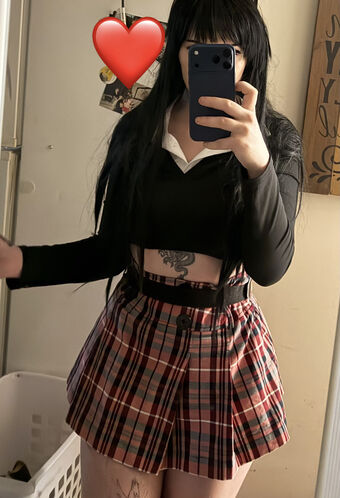 Emelia Asmr