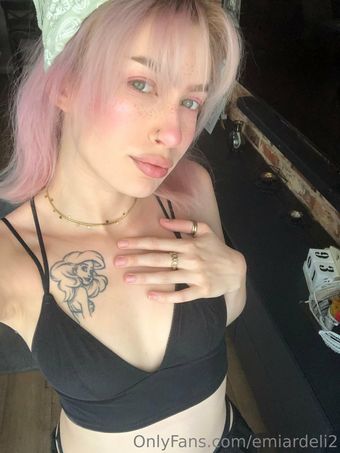emiardeli2 Nøgen Lækager OnlyFans Foto 7