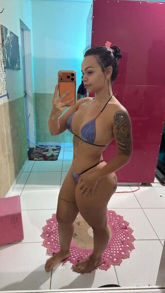 Emilly Roldao 