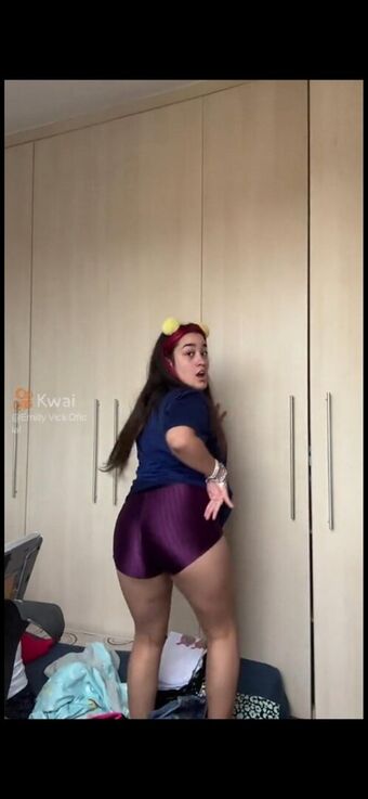 Emilly Vick