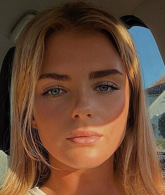 Emily Pool Nøgen Lækager OnlyFans Foto 8