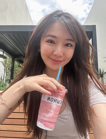Emily Wang Nøgen Lækager OnlyFans Foto 44