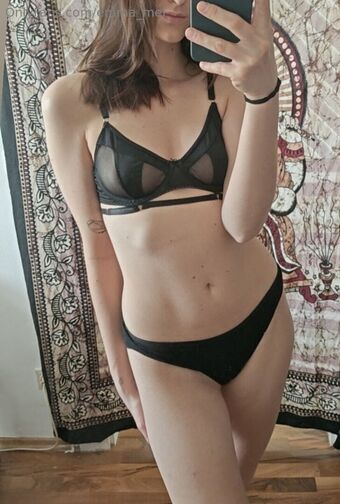 emma_mel Nøgen Lækager OnlyFans Foto 27