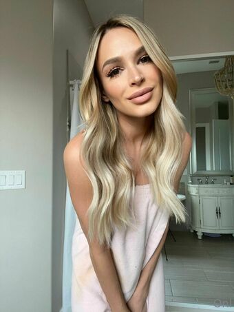 emmahixofficial