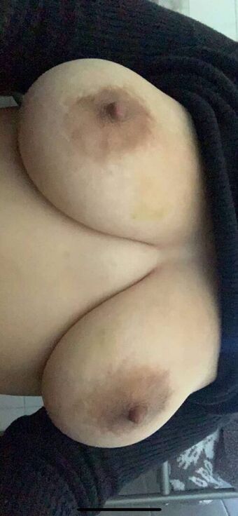 Emptycupcakee Nøgen Lækager OnlyFans Foto 1