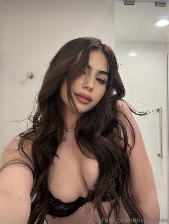 Envyvalee Nøgen Lækager OnlyFans Foto 4