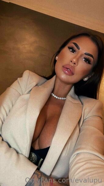 evalupu Nøgen Lækager OnlyFans Foto 3