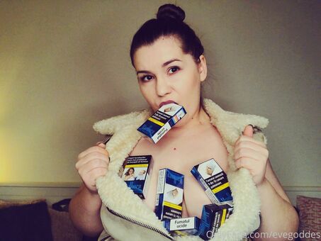 evegoddes Nøgen Lækager OnlyFans Foto 25