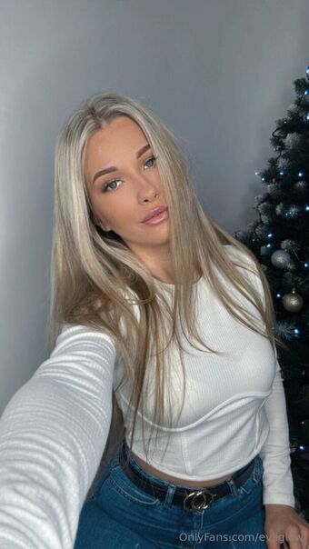 evilglow Nøgen Lækager OnlyFans Foto 17