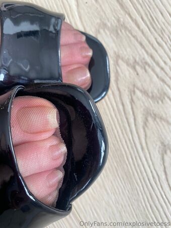 explosivetoess Nøgen Lækager OnlyFans Foto 34