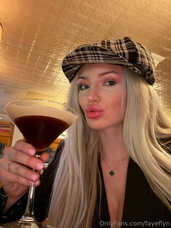fayeflyn Nøgen Lækager OnlyFans Foto 15