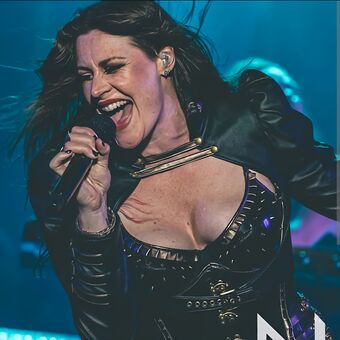 Floor-jansen Nøgen Lækager OnlyFans Foto 35