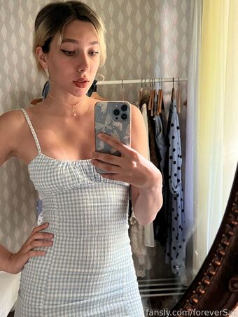 foreverSat Nøgen Lækager OnlyFans Foto 14
