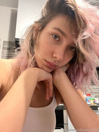 foreverSat Nøgen Lækager OnlyFans Foto 20