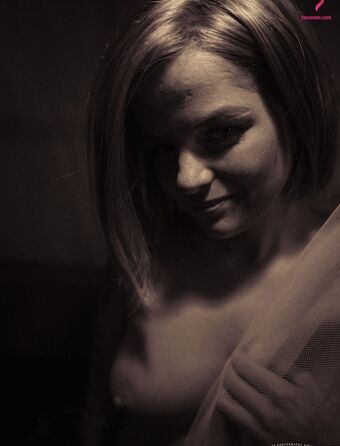 frau_box