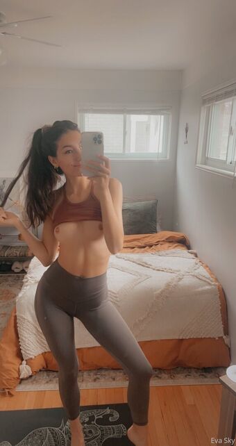 freshmanslut Nøgen Lækager OnlyFans Foto 17