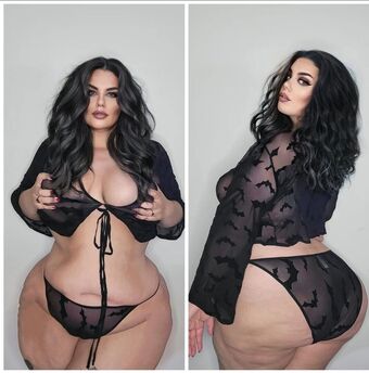 G0thiccthighs
