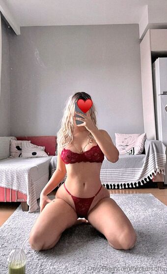 gizemsofia Nøgen Lækager OnlyFans Foto 9